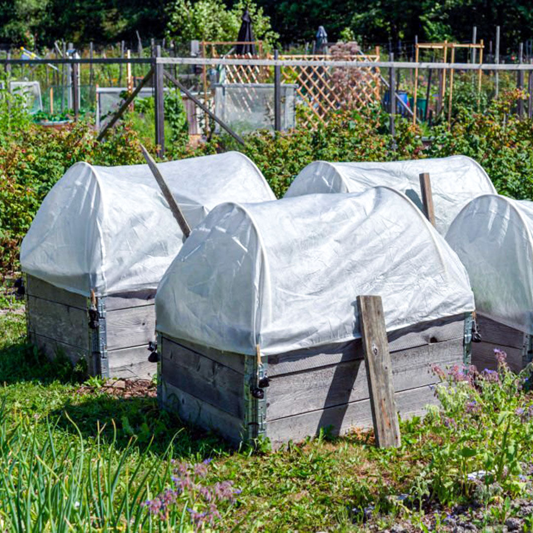 FrostWrap, Freeze and Crop Protection Plant Cover - 1.18oz/yd2(40 GSM) of Fabric Non-woven 10ft x 25ft Reusable Garden Floating Row Cover for vegetables, fruit, tree, plants Sun-Pest protection.